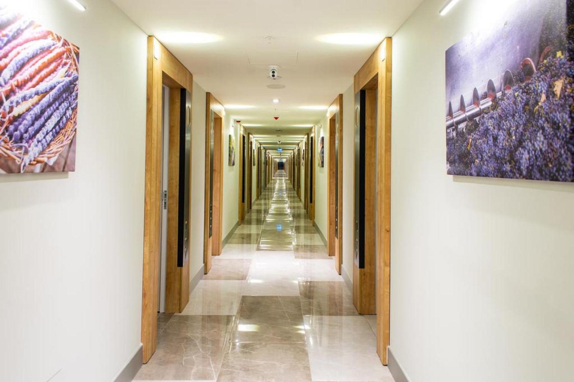 Ferienwohnung Orbi City Twin Towers Batumi Exterior foto